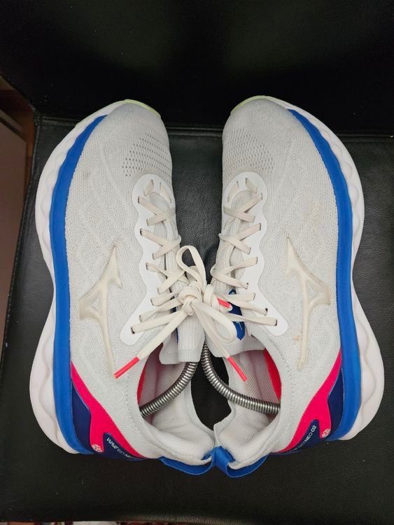 Mizuno Scarpe da uomo: Mizuno Laufschuhe Gr.44 – Usato da St-Maurice venduto da Constantin.C 1