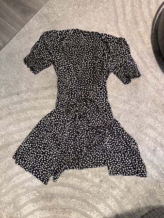 Damen Kleid schwarz weiss Punkte Grösse S guter Zustand