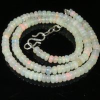 64 Cts Natural Ethiopian OPAL Collier VP 120,-