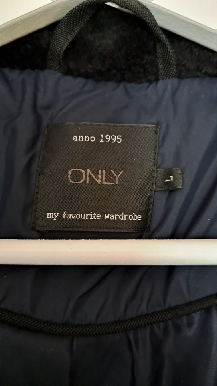 Only Mäntel: Only Steppmantel – Gebraucht aus Winterthur von Ric_Ardo_ 1