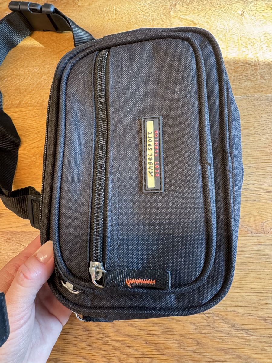 Sacs: Bauchtasche schwarz neuwertig – D'occasion à Niederbüren par Oetschli 1
