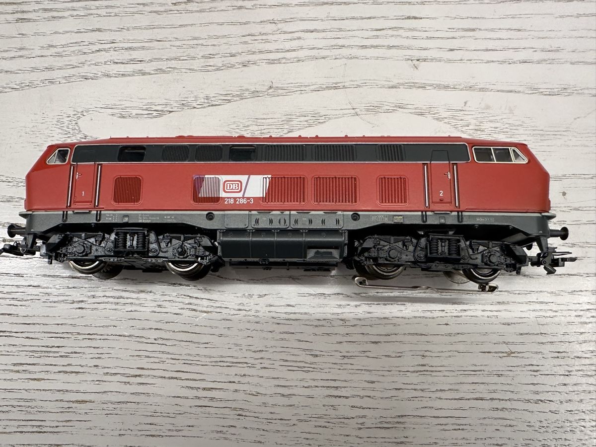 Märklin Modellini di ferrovie: Märklin 3479 DB BR 218 digital – Usato da Lupsingen venduto da New-Haven 3