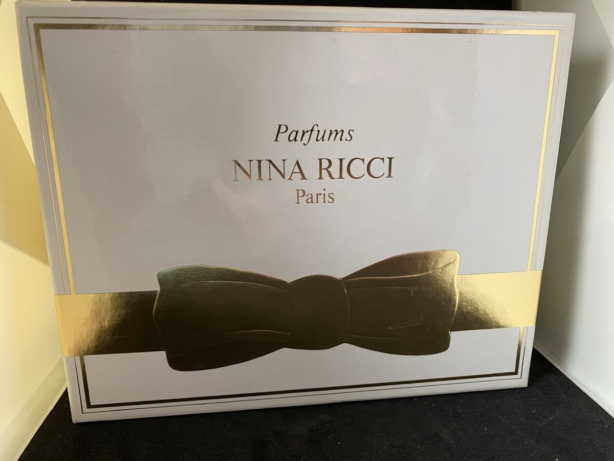 Nina Ricci Profumi & Eau de Toilette: Coffret miniatures Nina Ricci – Nuovo e nell'imballaggio originale da Bouveret venduto da wes_7zll 1
