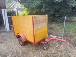 Anhänger mit Holzkasten guter Zustand