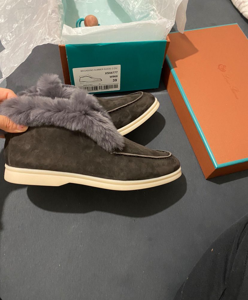 Loro Piana Scarpe da donna: Loro Piana winter loafers – Usato da Lausanne venduto da LadyGSx