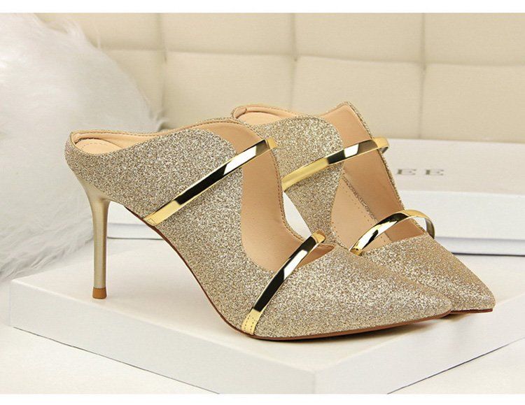 Scarpe da donna: Neue Pantoletten gold Gr. 37.5 – Nuovo (secondo la descrizione) da Wettswil venduto da the_jr6l 1