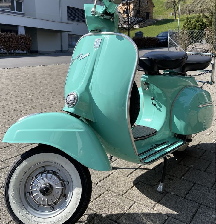 Wunderschone Vespa Oldtimer Kaufen Bild