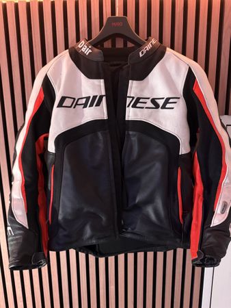 Dainese D-Air Motorradjacke Airbag Lederjacke Gr. 52