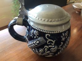 Vintage Bierkrug aus Keramik mit Zinndeckel