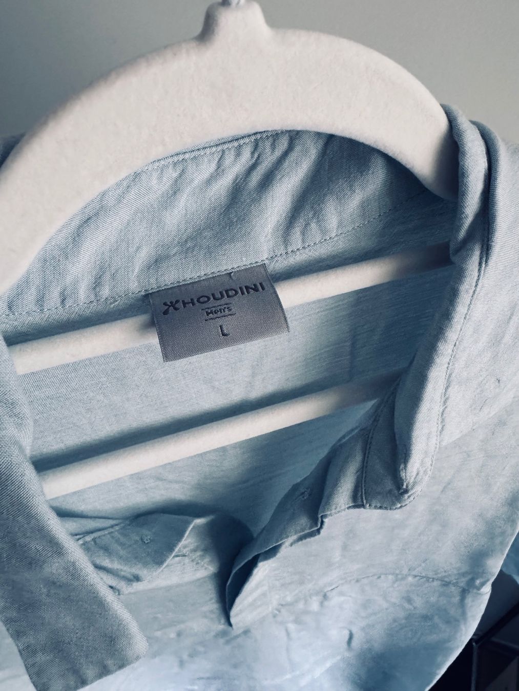 Camicie: HOUDINI Shirt / Hemd Hellblau Gr. L – Nuovo (secondo la descrizione) da Ennetbaden venduto da DanielCPH 2