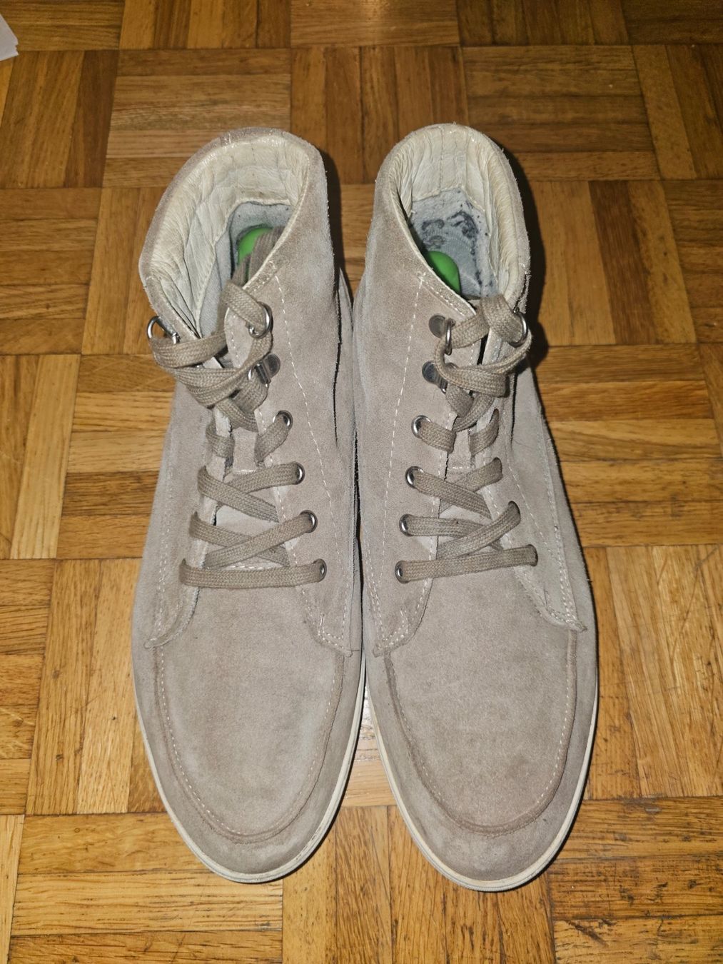 Fred Perry Herrenschuhe: Chaussure montante fred perry taille 45 – Gebraucht aus Bernex von Syssi57