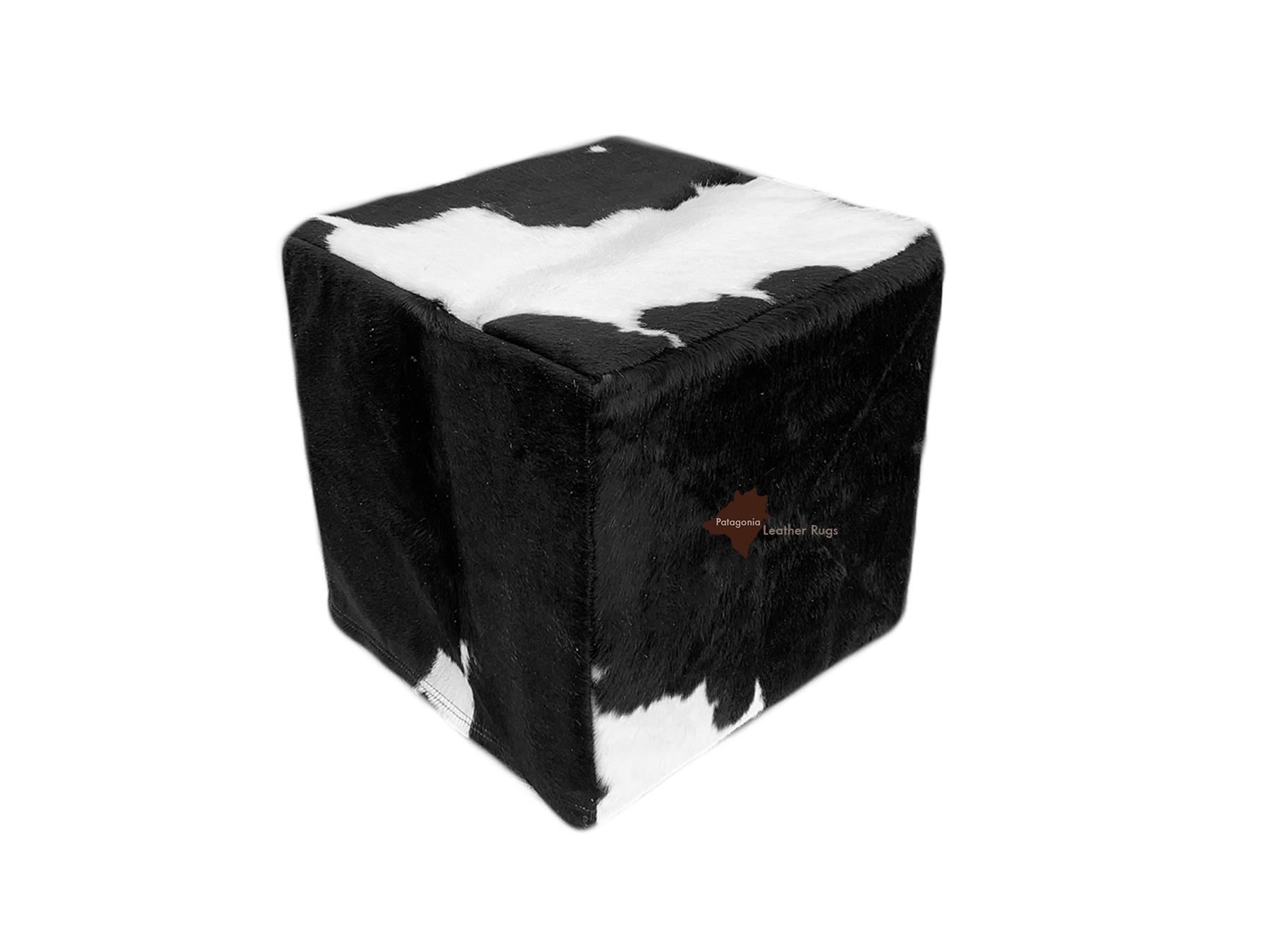 Sgabelli: Kuhfell Hocker Black/White – Nuovo e nell'imballaggio originale da Arbedo venduto da patagonialeatherrugs 1