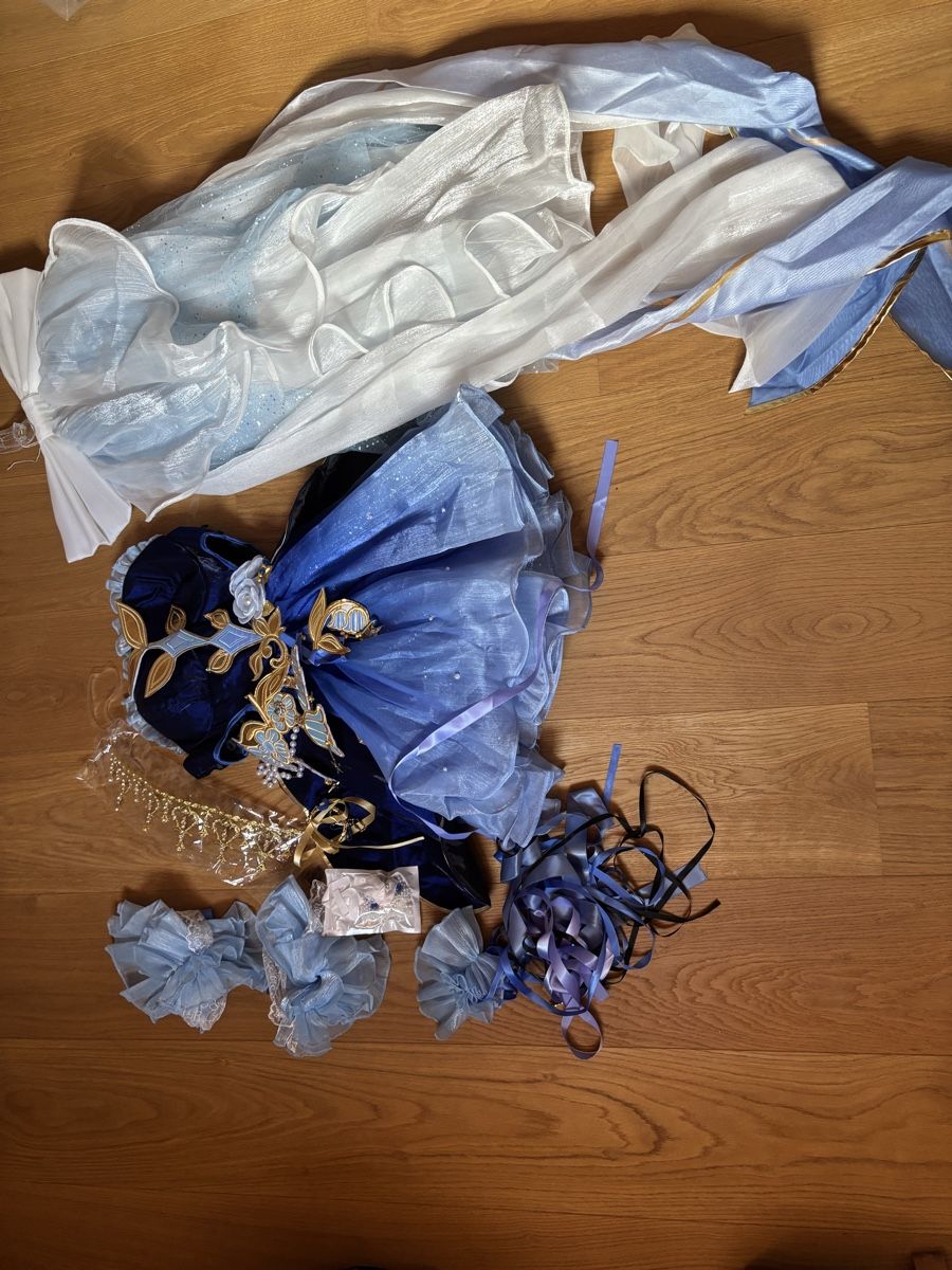 Costumi: Uwowo Focalors second hand cosplay – Usato da Altstätten SG venduto da sor_dn8h 1