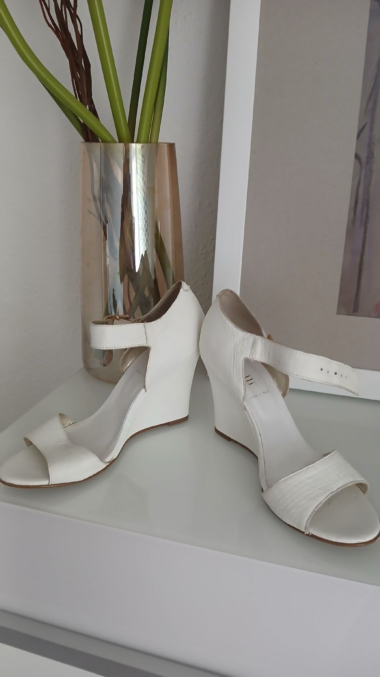 Scarpe da donna: Minelli weisse Lederschuhe, Gr 39, Ab.10cm – Nuovo (secondo la descrizione) da Beinwil am See venduto da Superchance 3