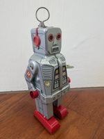 Blechroboter Spielzeug zum Aufziehen silber gebraucht