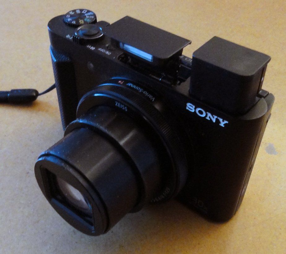 Sony Fotocamera: Sony DSC-HX90V Digitalkamera – Usato da Villmergen venduto da Spidi6 9