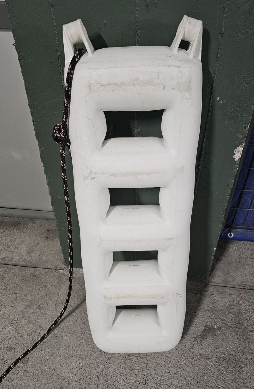 Flexa Scale: vends échelle de bateau  – Usato da Genève venduto da top_k9ml 1
