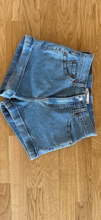Jeans: Shorts Levi's 26 – Gebraucht aus Bern von Salamander86 1