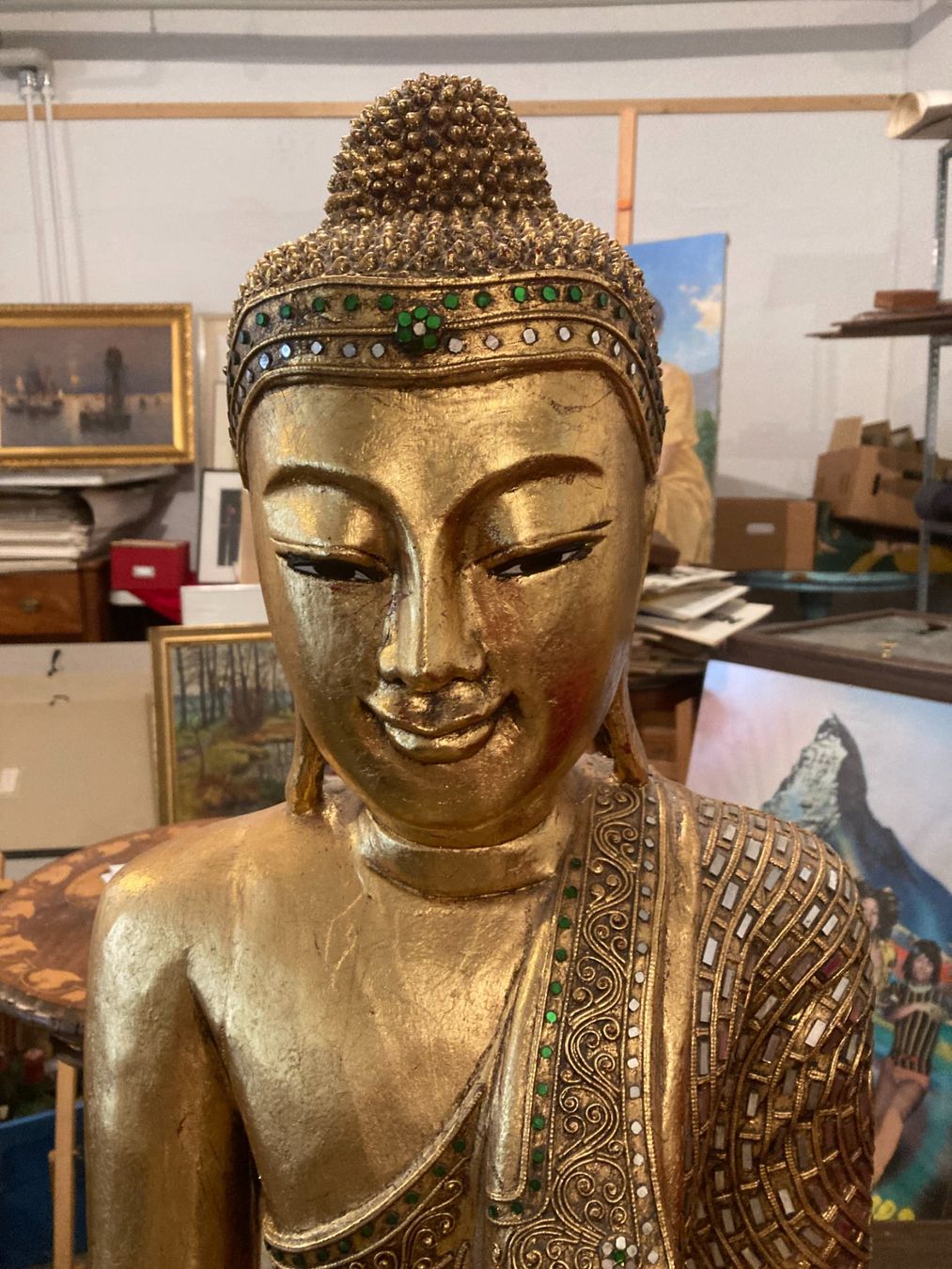 Sculture & Statue: Buddha, Holz geschnitzt, sitzend, goldfarben mit Glassteinen – Usato da Luzern venduto da rup_r6cz 1