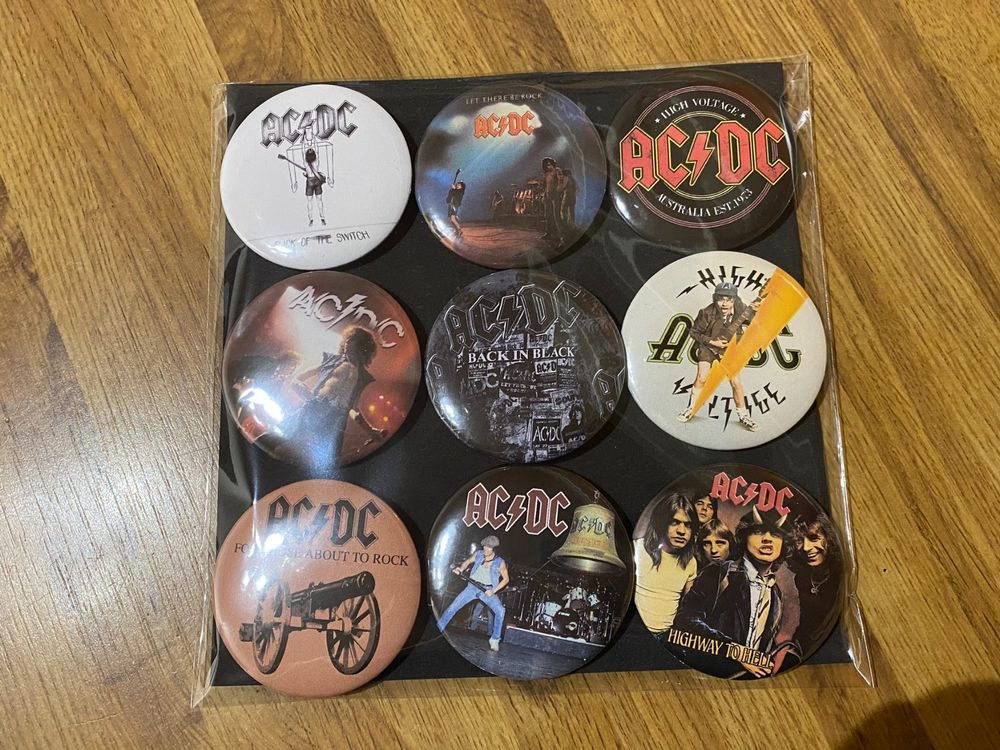 AC/DC Ansteck Badges! (Neu (gemäss Beschreibung)) in Basel für CHF 17 ...