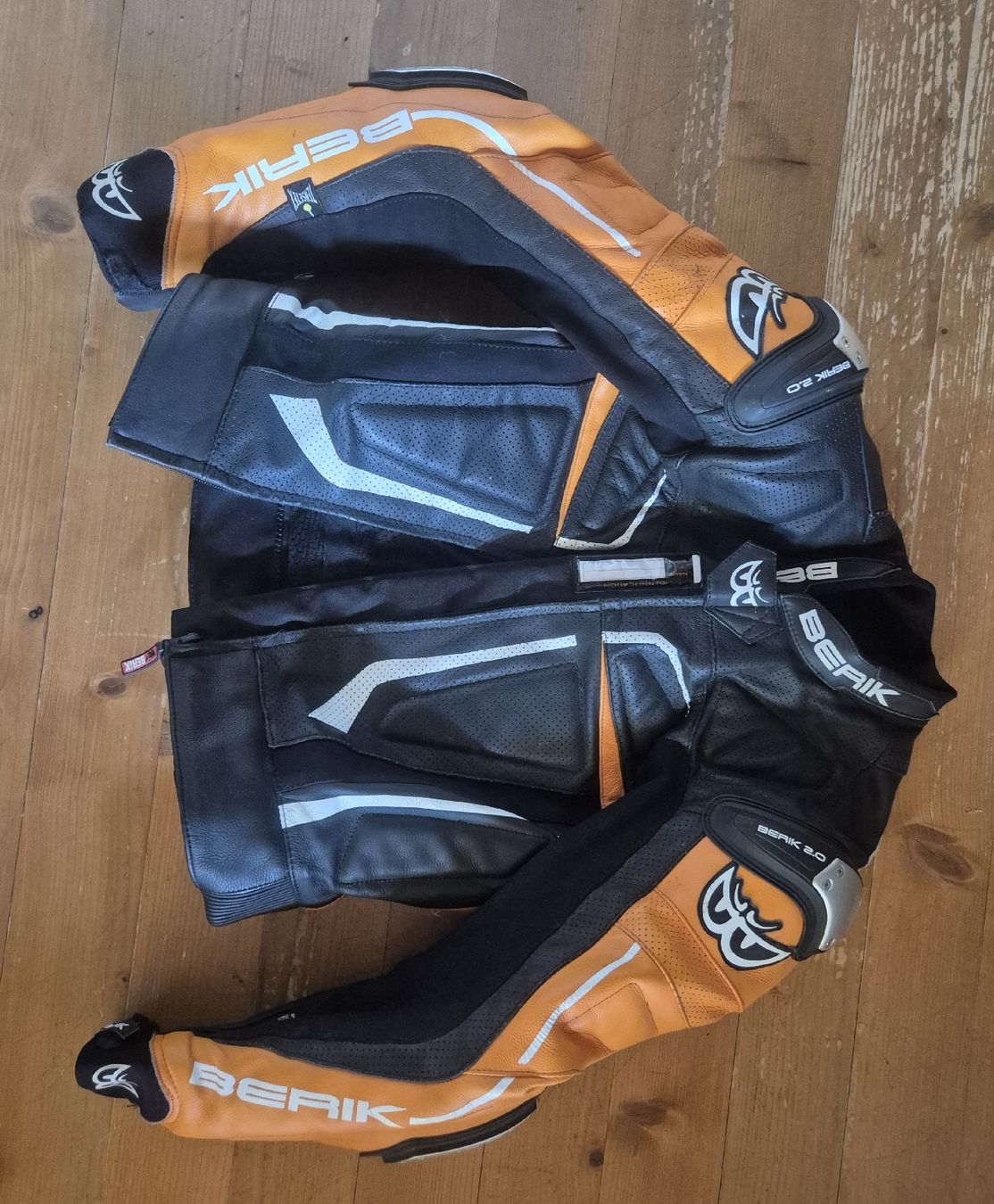 Lotti di vestiti: Töffkleider gr.48 – Usato da Emmenmatt venduto da Bueschi22 4