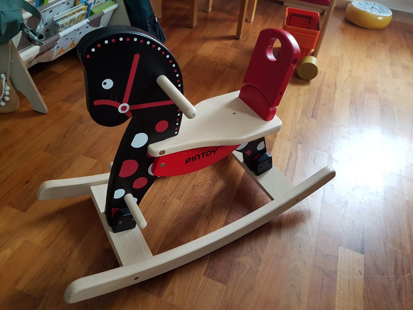 Giocattoli: Pintoy Schaukelpferd Holzpferd – Usato da Birsfelden venduto da Fuerte0106
