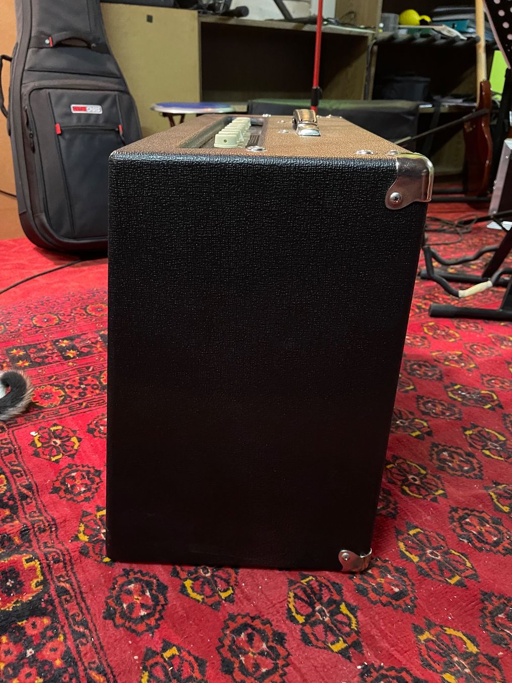 Strumenti musicali: Tone king Metropolitan – Usato da Niedergesteln venduto da die_7dpv 4