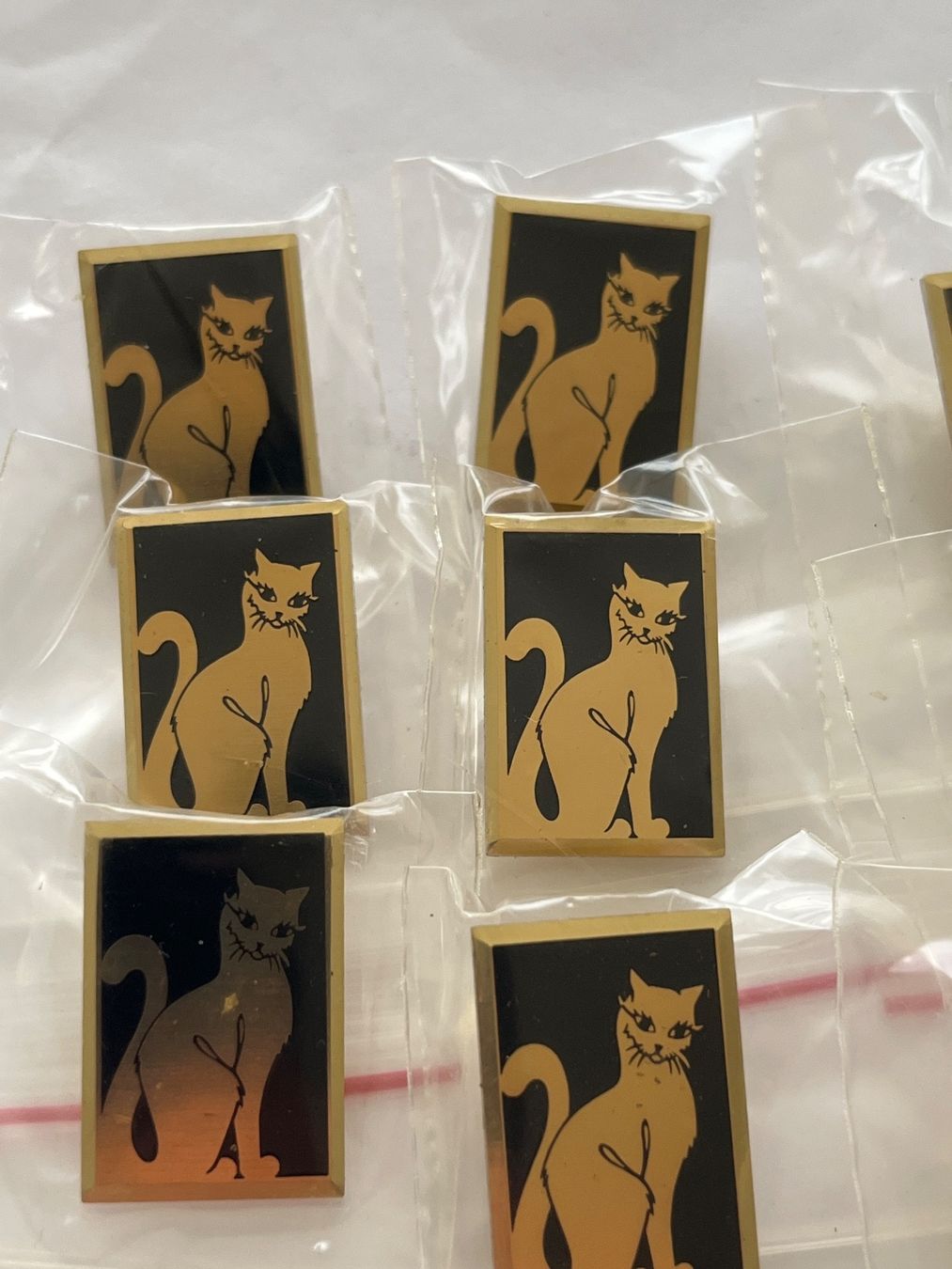 Placchette & Badge: Pin 20 Stück – Usato da Langnau am Albis venduto da flusspflege 1