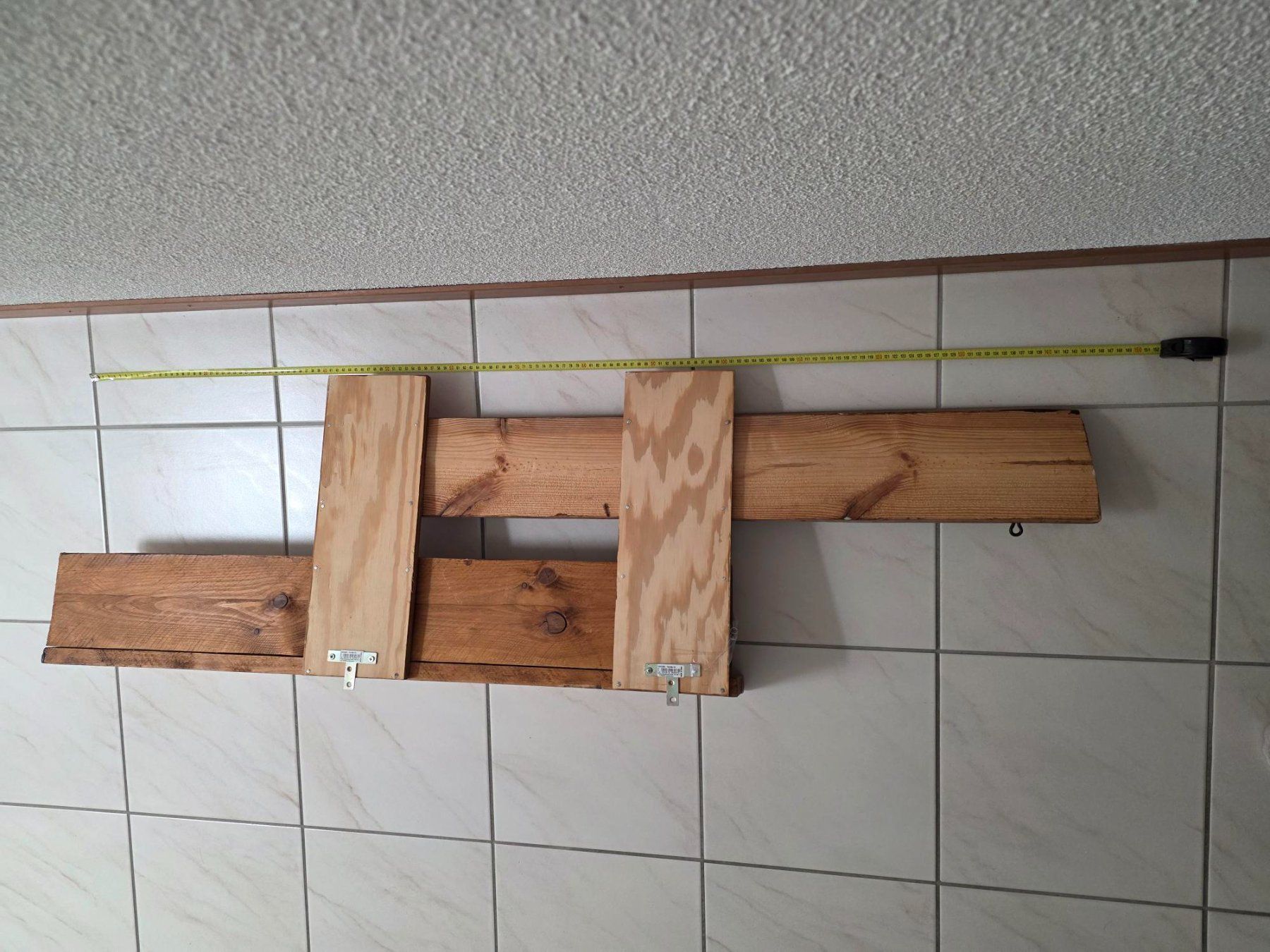 Guardaroba: Rustikale Garderobe aus Palette, handgemacht – Usato da Embrach venduto da dlg044 3