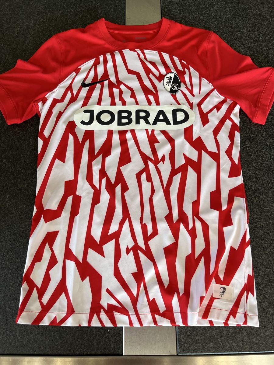 SC Freiburg Leibchen & Hosen: SC Freiburg Trikot – Gebraucht aus Besenbüren von eri_j8j6