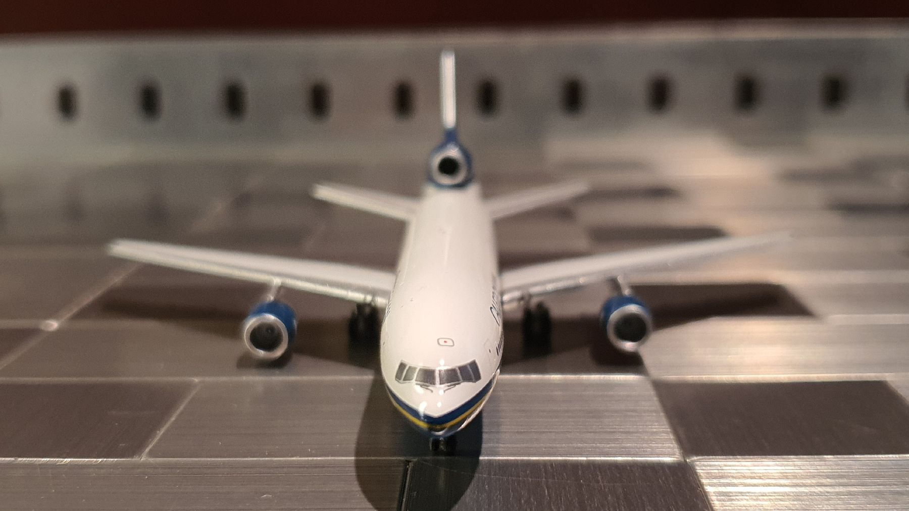 Lockheed Kit di modellismo & Modellini statici: LOCKHEED CALEDONIAN BRITISH AIRWAYS INFLIGHT 500 – Usato da Männedorf venduto da Modellbau-wyss 3