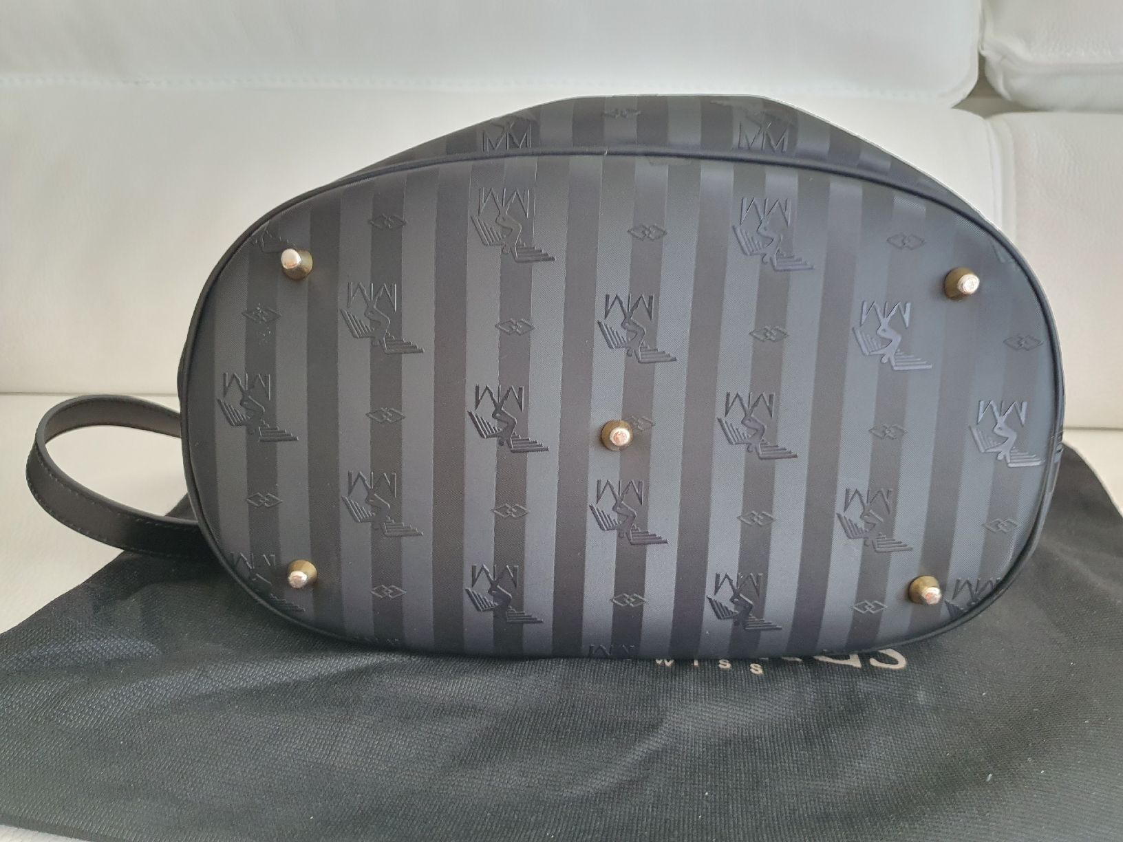 Maison Mollerus Borse da donna: Mollerus Beuteltasche Schwarz - Top Zustand – Usato da Laufenburg venduto da megane1959 2
