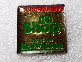 Ansteckpin 47: NB Shop