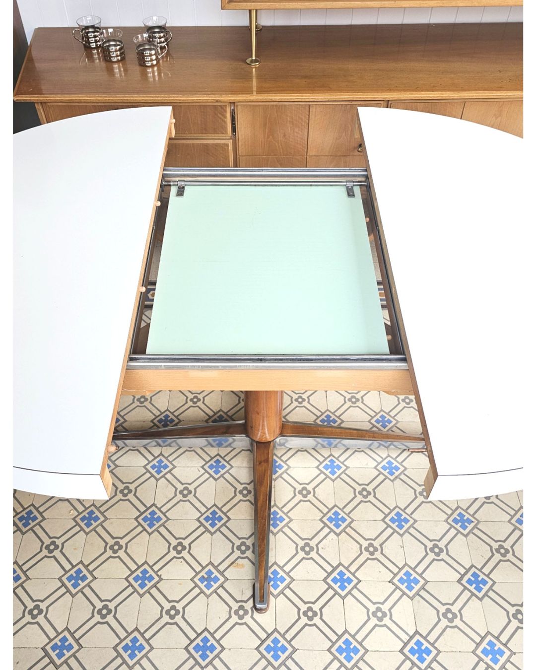 Tavoli: Table ronde formica année 60/70 – Usato da La Chaux-de-Fonds venduto da Saanna 3