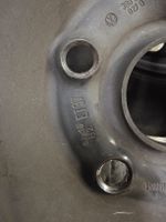 VW Stahlfelgen 15 Zoll mit Reifen 195/65 R15 gebraucht