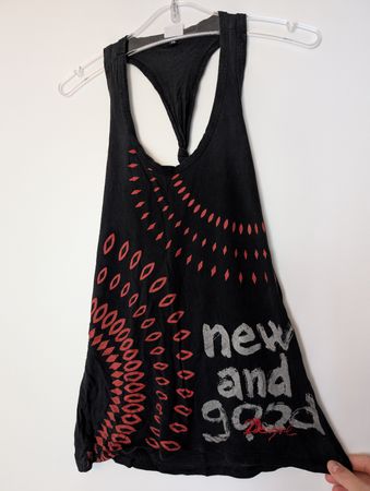 Desigual Damen Top Gr. XS schwarz mit rotem Muster