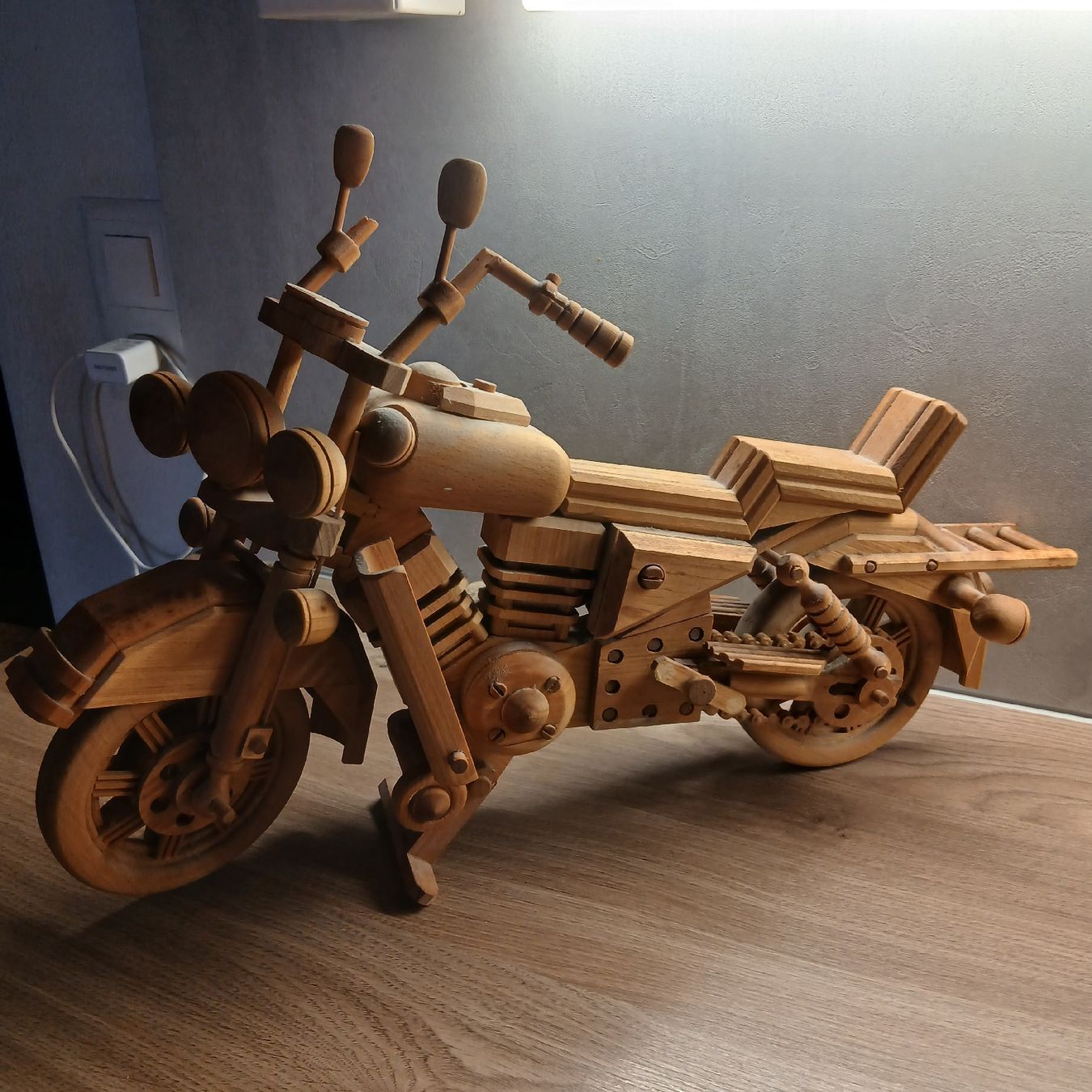 Tutte le decorazioni: Holz Motorrad Deko Handarbeit – Usato da Rapperswil SG venduto da Danii008