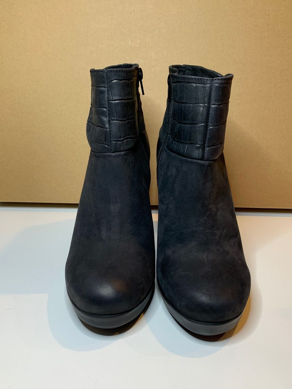 Scarpe da donna: OXMOX Echt-Leder-Stiefeletten Gr. 40 – Nuovo e nell'imballaggio originale da Wetzikon ZH venduto da EvisStore 3