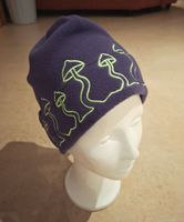 Space Tribe Lila Fleece Mütze mit Pilzen, Neu! Winter