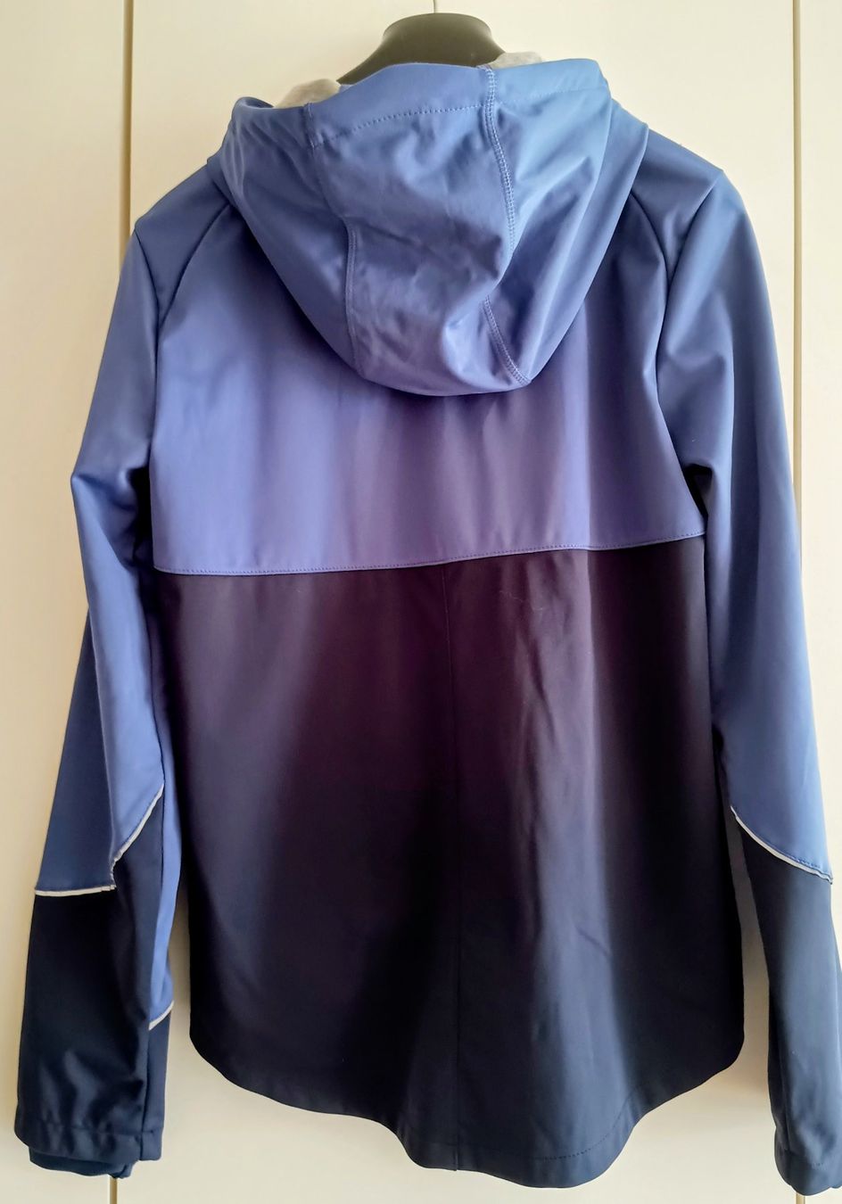 Giacche: Neue Softshell Jacke Damen Gr. 38 mit Tags! – Nuovo (secondo la descrizione) da Zürich venduto da jona8859 1