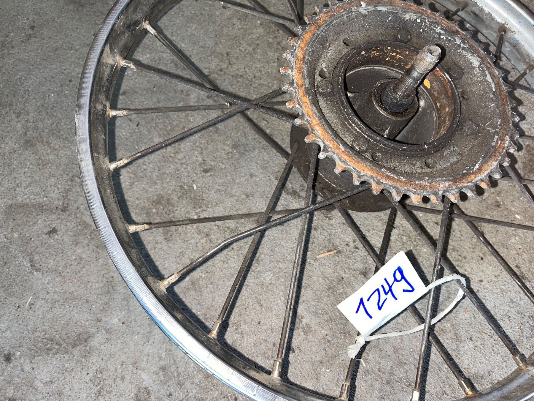 Sachs Pièces pour mobylette: Mofa Speichenrad – D'occasion à Fahrni b. Thun par berger_tuning34 1