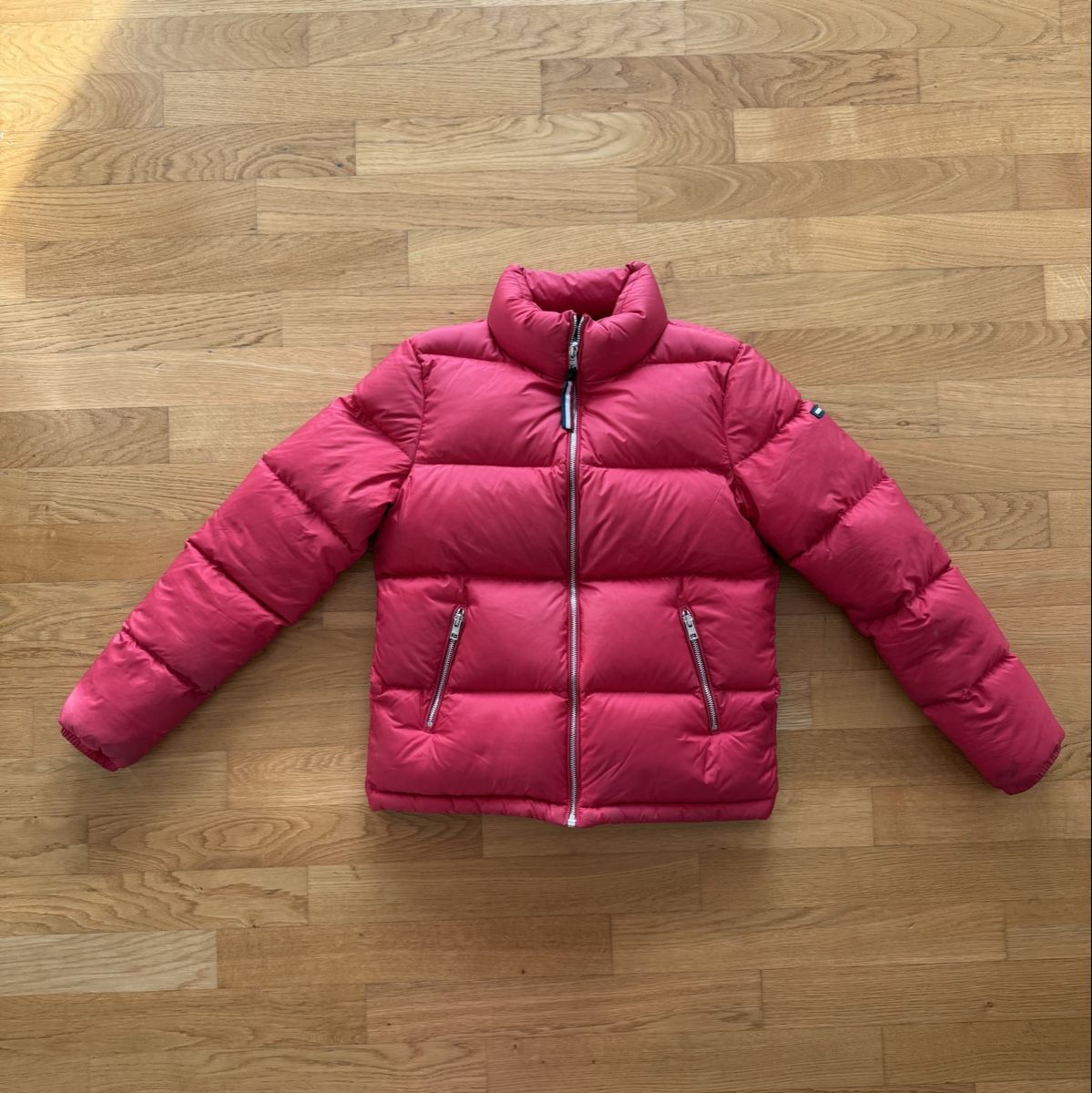 Tommy Hilfiger Jacken: Tommy Hilfiger Daunenjacke gr. S – Gebraucht aus Seuzach von Eve87