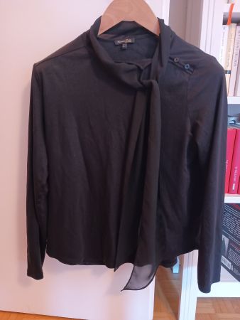 Oberteil von Massimo Dutti mit Schalkragen