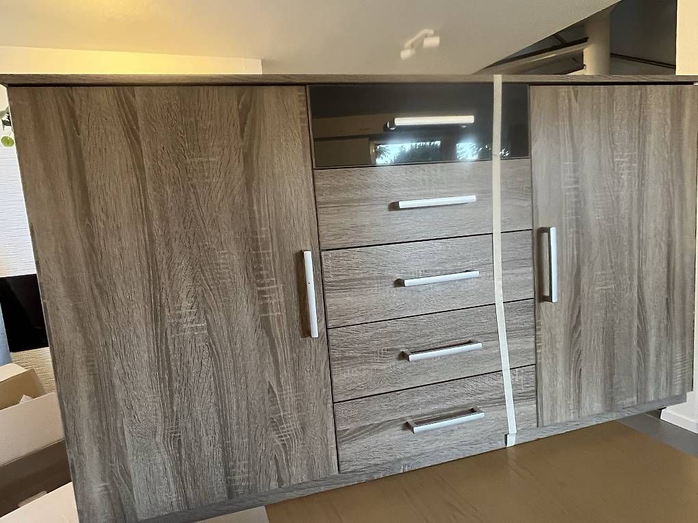 Conforama Commodes: Sideboard / Kommode – D'occasion à Düdingen par JaCe