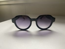 Sonnenbrille Unisex mit blau getönten Gläsern sehr stylisch 