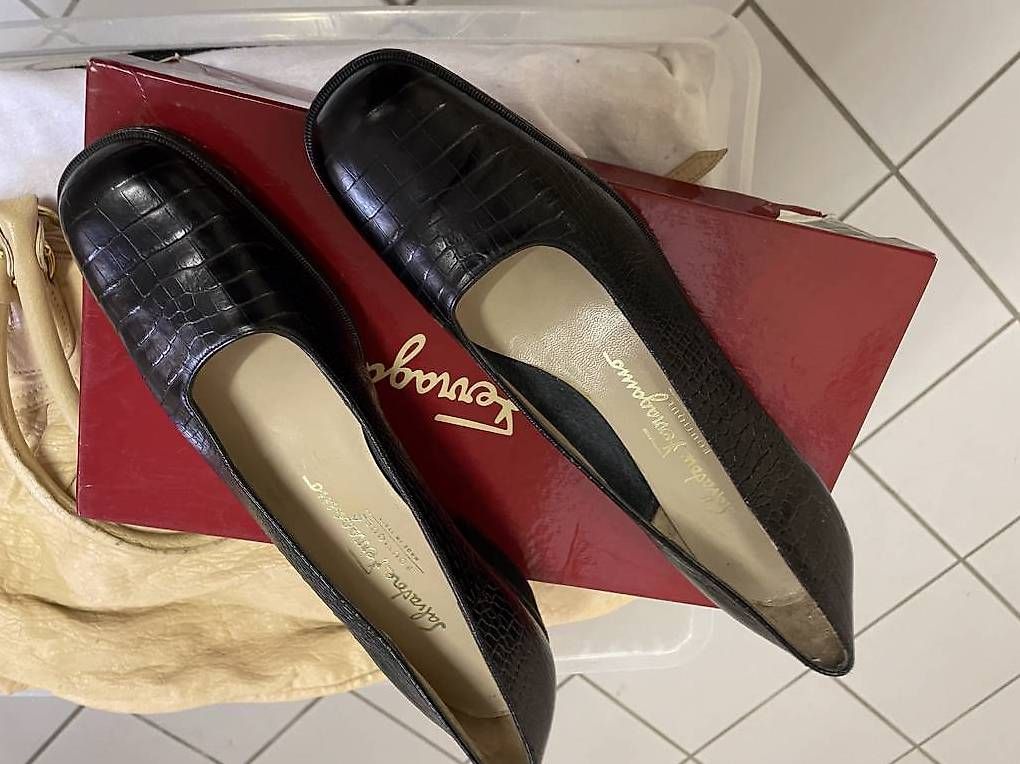 Scarpe da donna: Chaussures dame Ferragamo – Usato da lausanne venduto da Pepitam