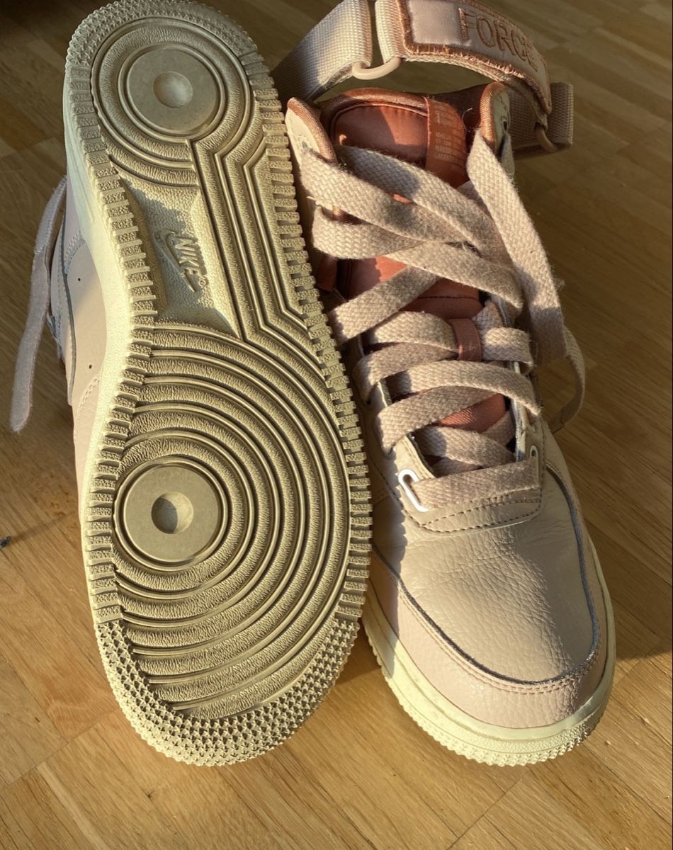 Nike Scarpe da uomo: NIKE AIR FORCE 1 HIGH UTILITY – Usato da Naters venduto da Kerstinv.98 1