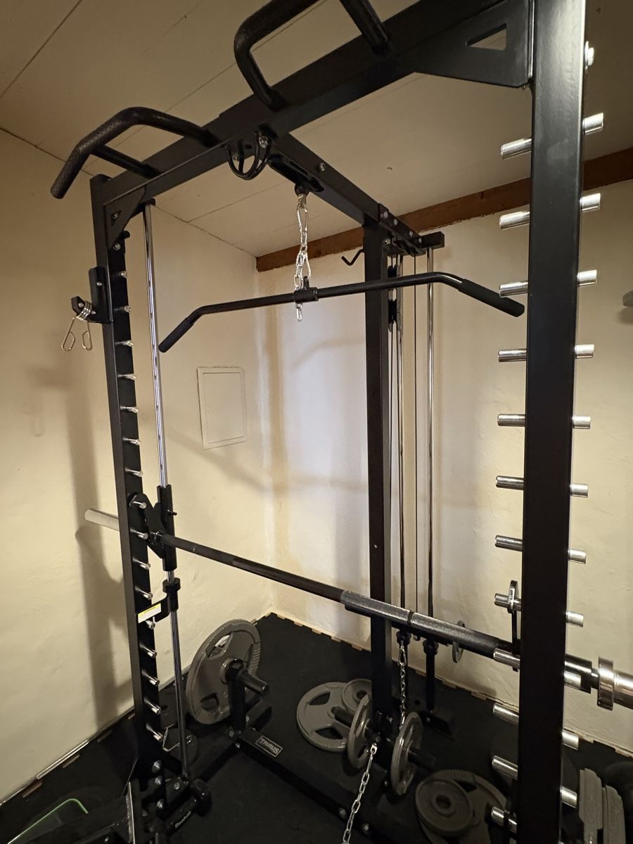 Taurus Hometrainer: Rack de squat et accessoires  – Nuovo (secondo la descrizione) da Lossy venduto da mel_m6np 1
