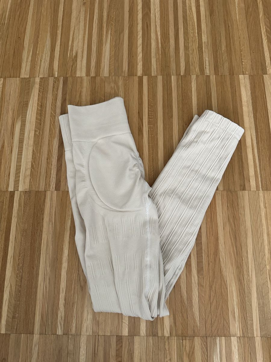 Leggings: Leggins – Nuovo (secondo la descrizione) da Sirnach venduto da kla_mk2g 1