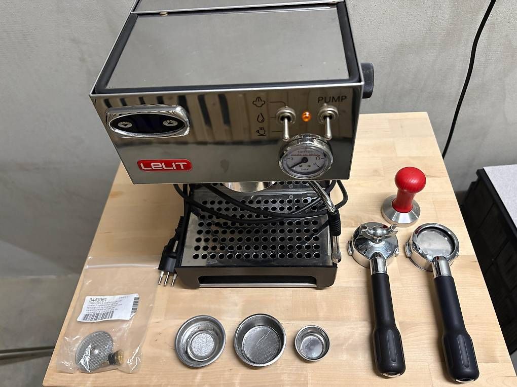 Machines à café & Machines à expresso: Lelit PL41TEM Anna  Espressomaschine – Défectueux à Mels par Zwiebelbrot